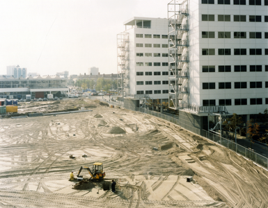 108422 Afbeelding van het bouwrijpmaken van het terrein voor de toekomstige Willem Alexanderhal van de Jaarbeurs ...